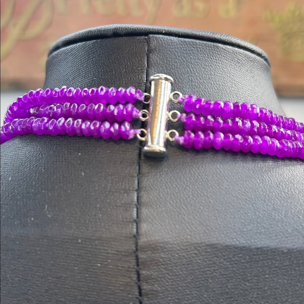 Elegant Purple Gemstone or Crystal Necklace with Silver Butterfly Pendant - Picture 7 of 7